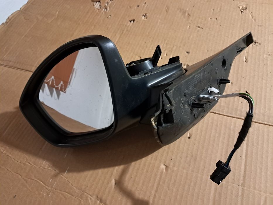 Огледало строен ц3  Citroën C3 190лв