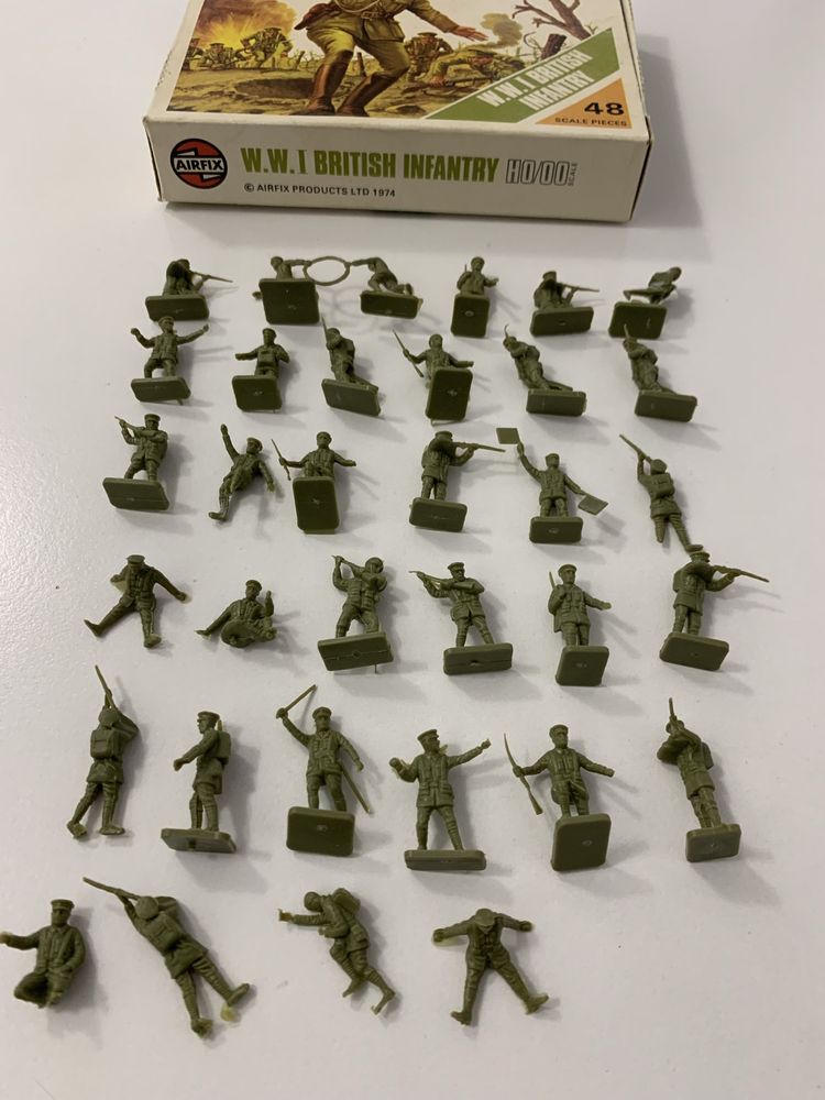 Figurine plastic britains Airfix anii 70