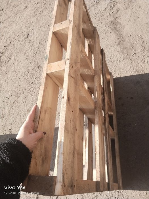 Продам палеты . Размер 100 на 100 цена 1100 тенге