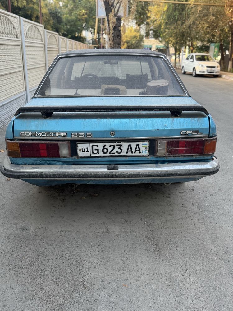 Продается свой Opel Commodore 2.5 S 1981 года