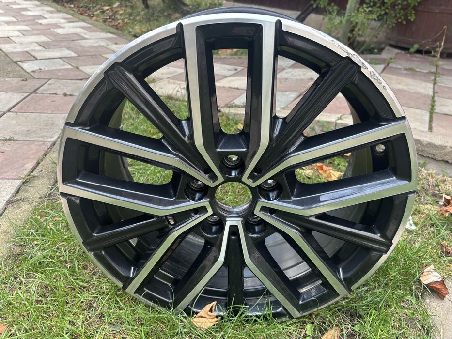 Janta r18 BMW x1 u11 seria 2 u06 style M 838