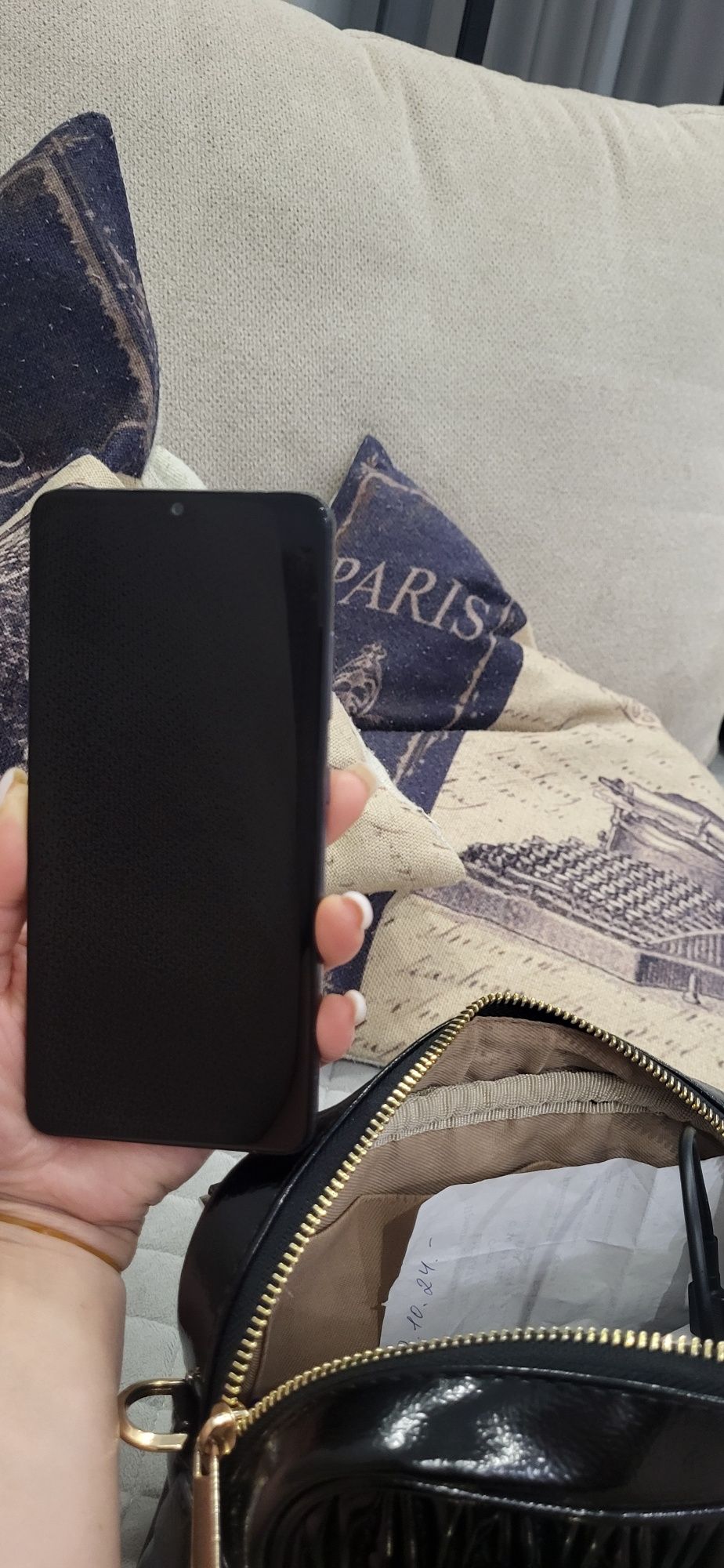 Samsung A 32 . Цена 50000