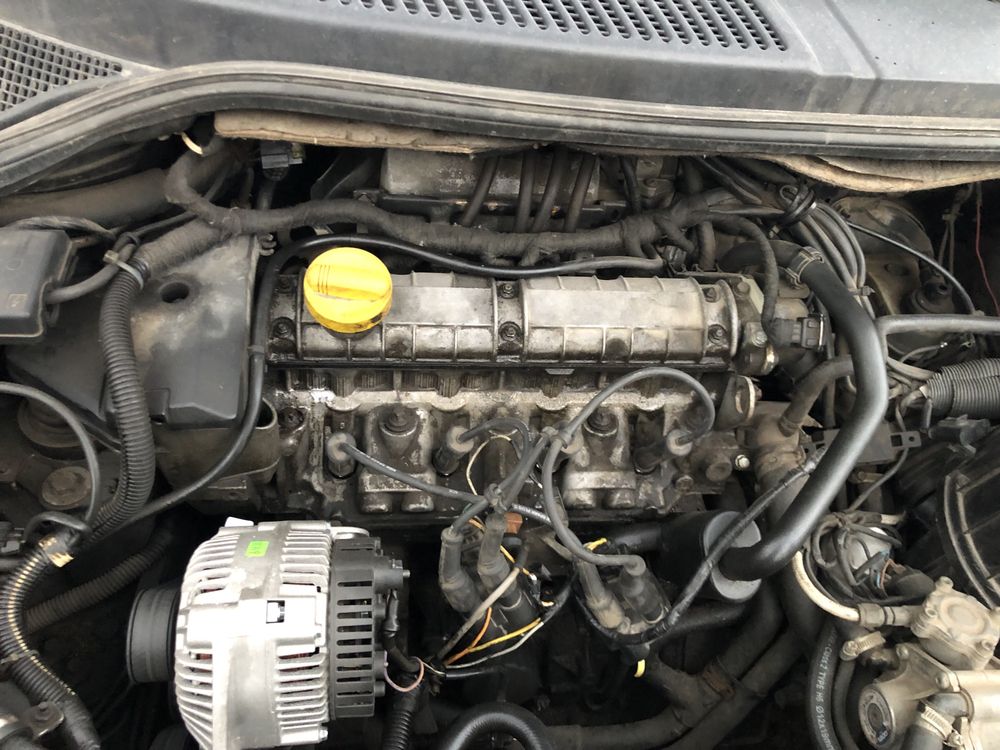 Рено Сценик 2.0 на части Renault Scenic