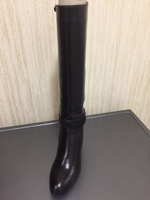 Зимние кожаные сапоги