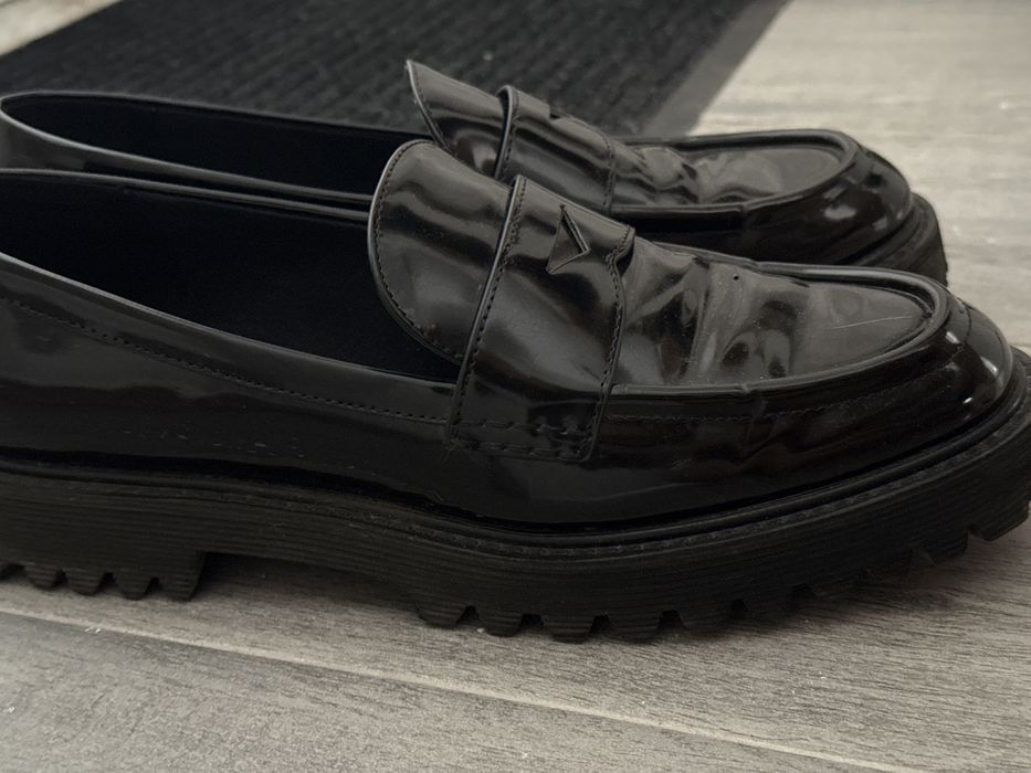 Лоферы "Charles & Keith"