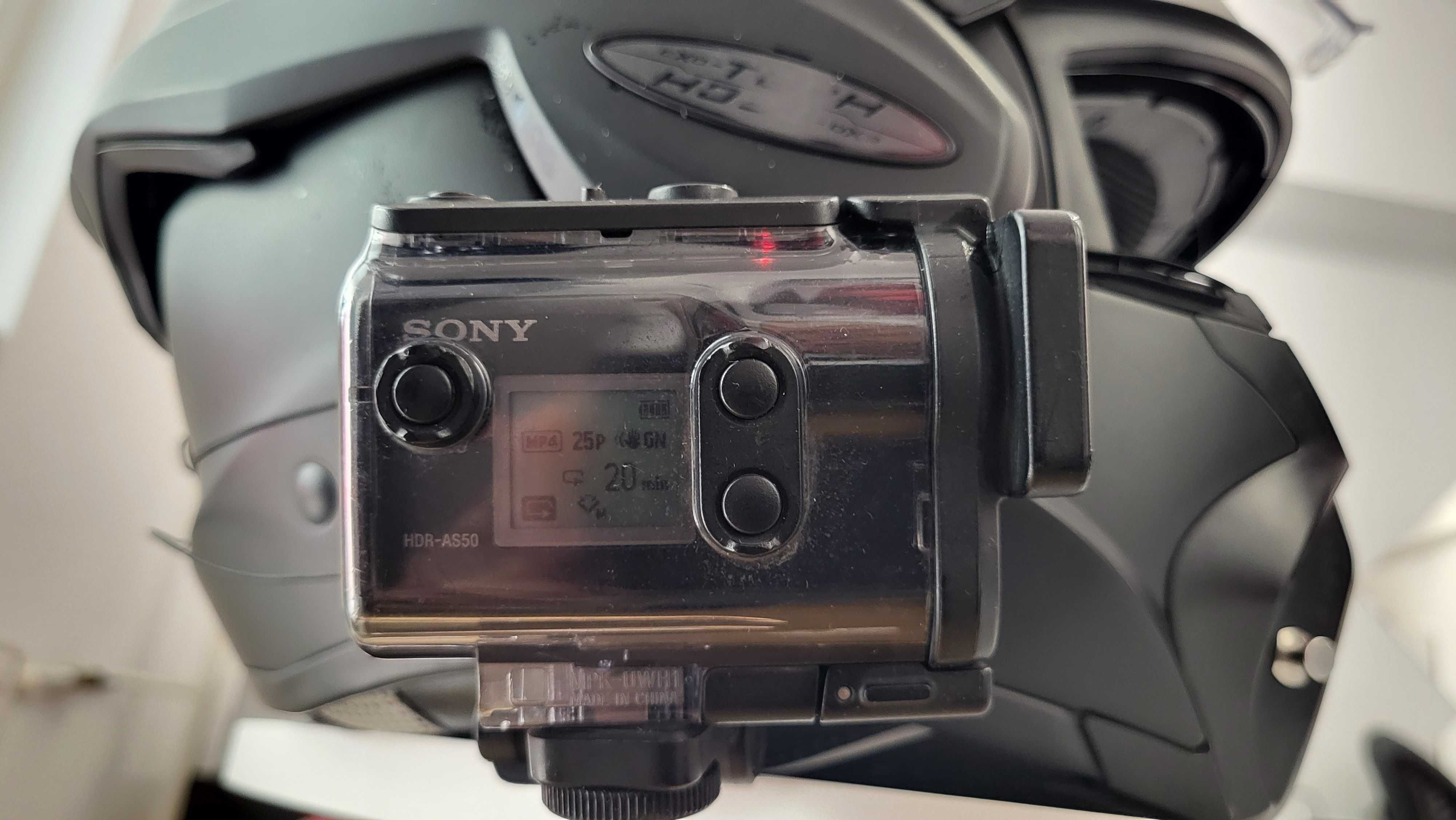 Sony Action Cam AS50 montare pe casca moto