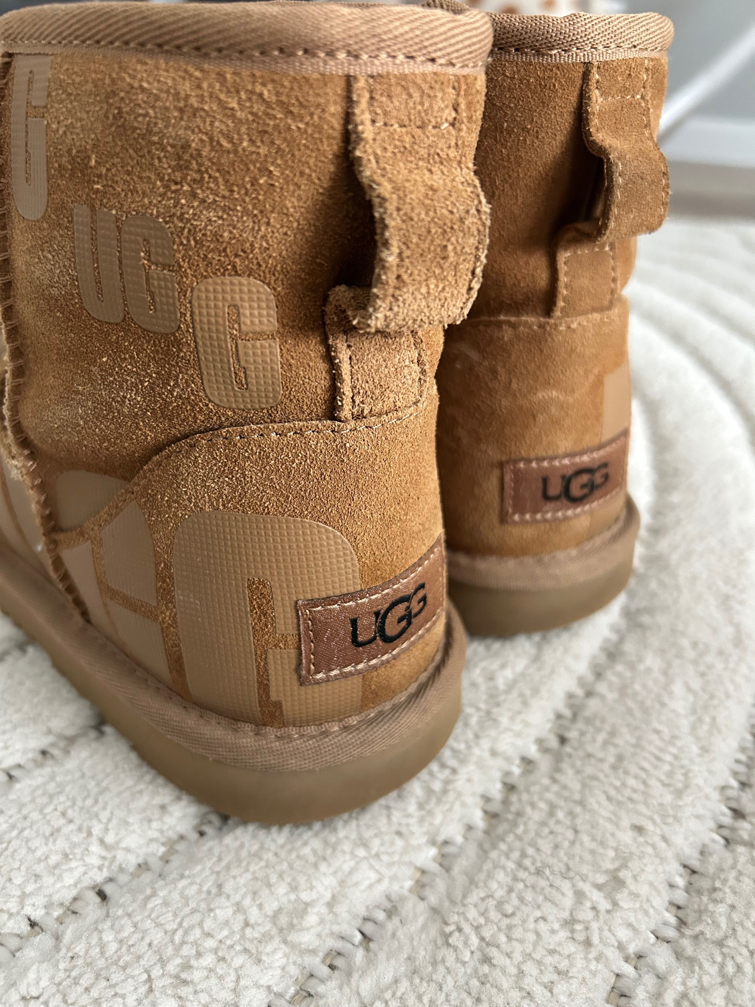 Ботуши на UGG 37