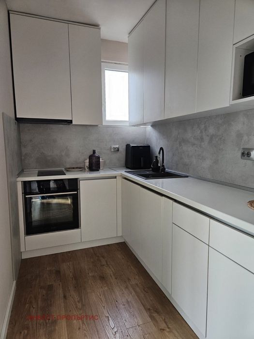 Продава се Тристаен апартамент в София, Лозенец - 65 кв.м за 4062 €/кв.м - Снимка #5