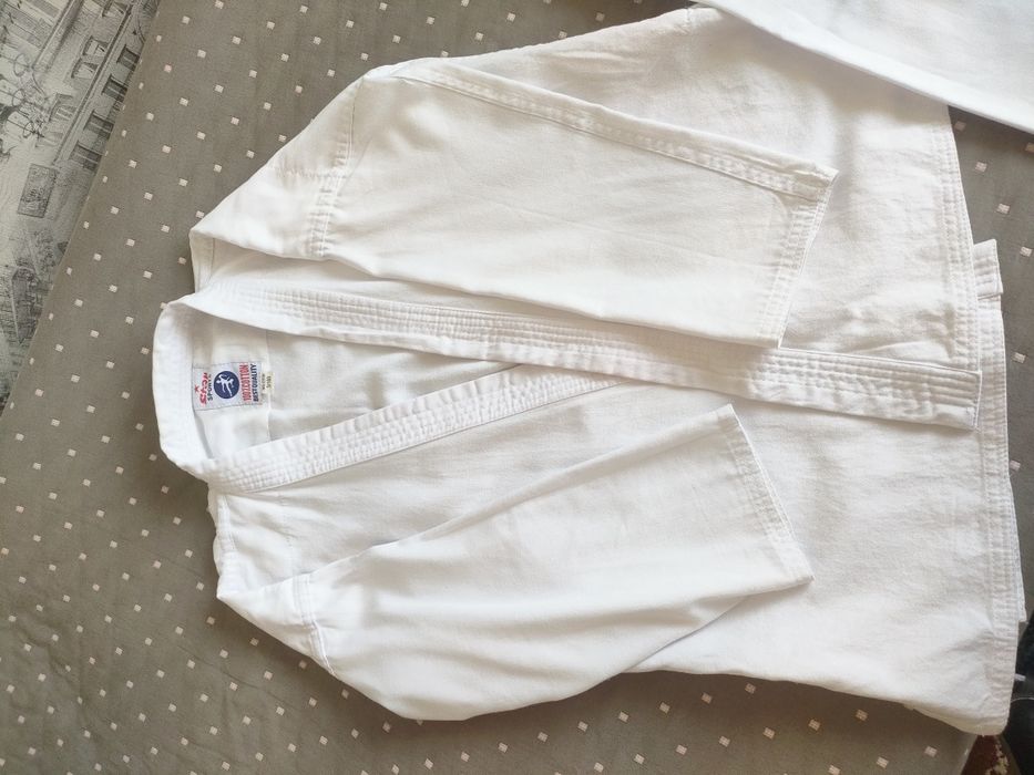 Продам кимано для каратэ