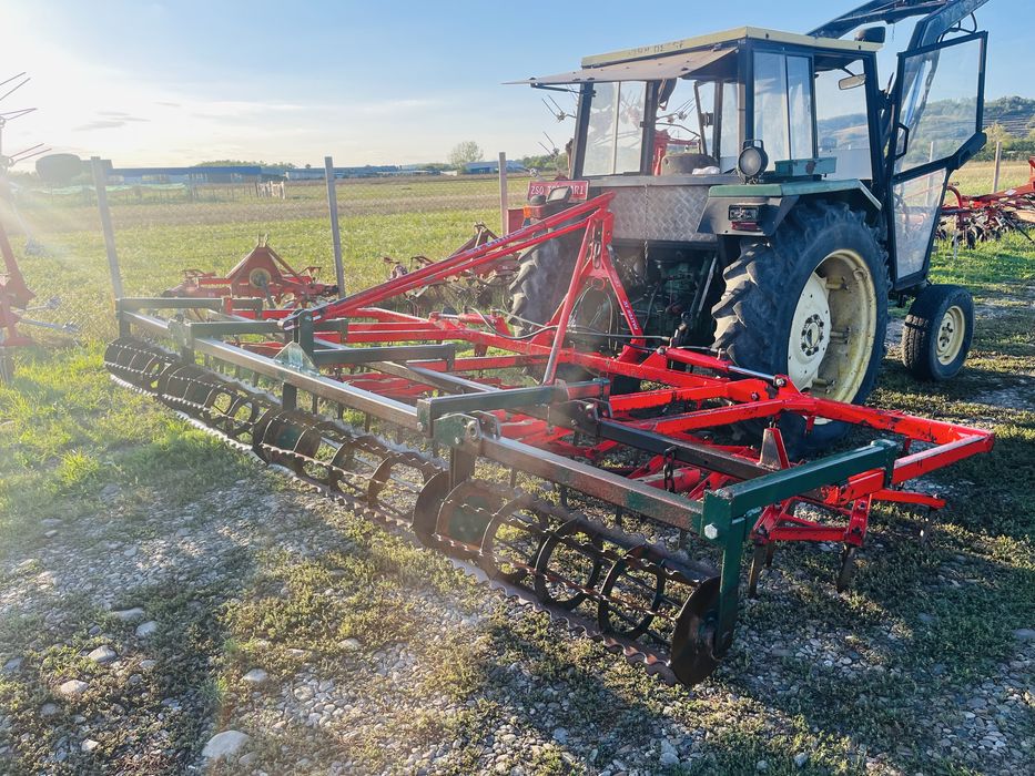 Grapa cu colti si tavalugi 4.10 m latime, pliabil hidraulic Vogel Noot