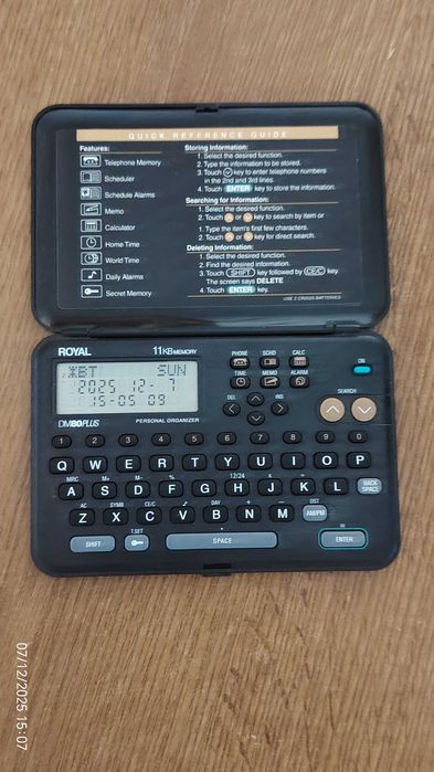 Calculator cu agendă electronică,vechi dar perfect functional