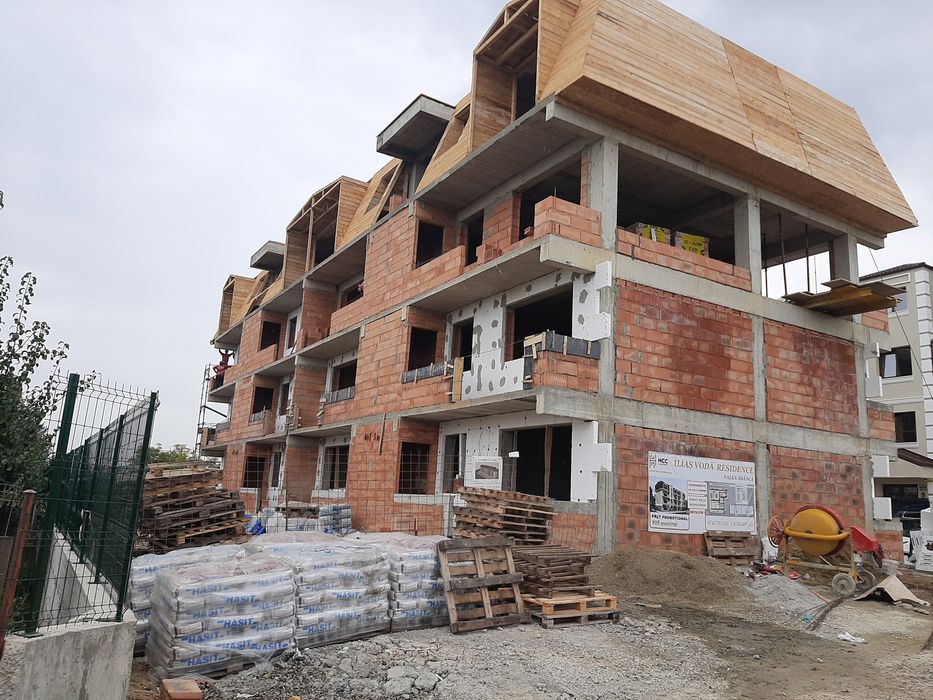 Construcții la rosu sau la cheie