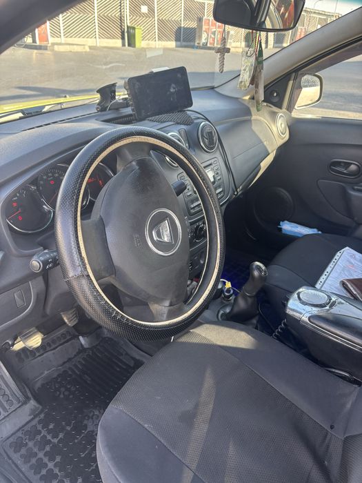 Logan taxi cu loc si firma