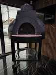Cuptoar de pizza pe lemne