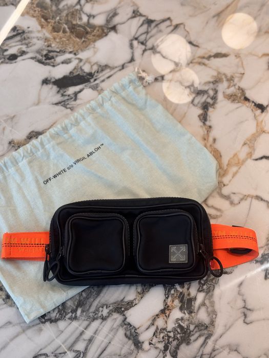 Чантата за кръста Off-white c/o Virgil Abloh Belt Bag