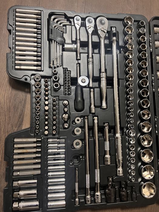 Trusa profesionala auto HALFORD folosita de cateva ori