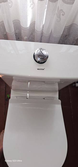 Продам туалет в хорошем состоянии