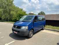 Inchiriez Volkswagen Transporter 8+1 - MASINA DE INCHIRIAT