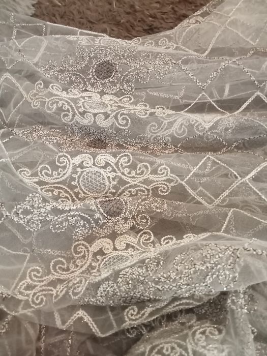 Продам тюль.7 метров