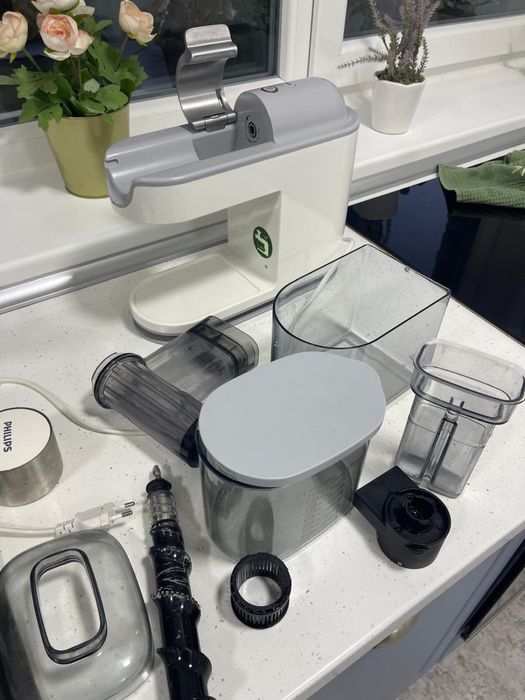 Storcator de fructe si legume cu presare la rece