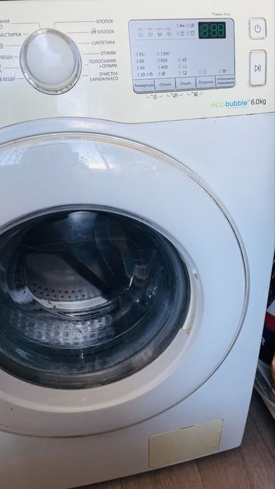 стиральная машина Самсунг6kg в хорошем состоянии. пользовались 2 года
