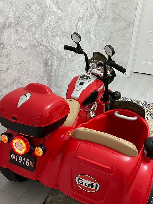 Мотоцикл игрушка