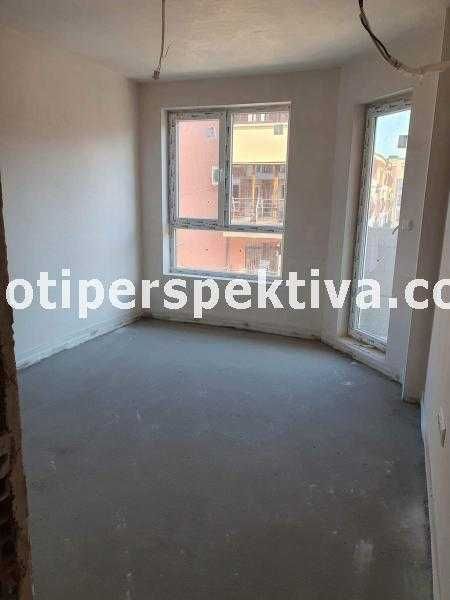 Продава се Тристаен апартамент в Пловдив, Остромила - 82 кв.м за 1440 €/кв.м - Снимка #1