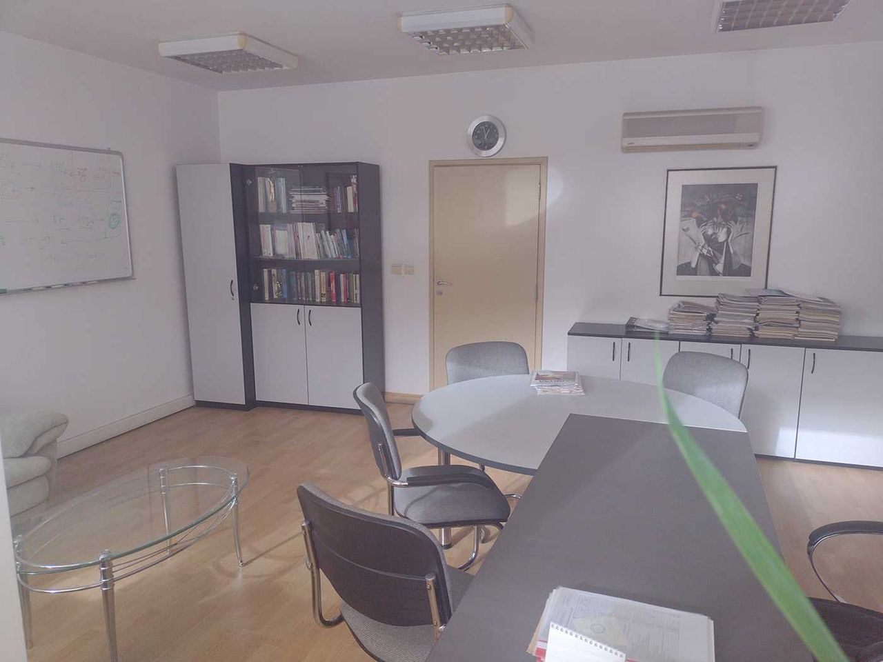 Дава се под наем Офис в София, Гео Милев - 115 кв.м за 1035 € - Снимка #4