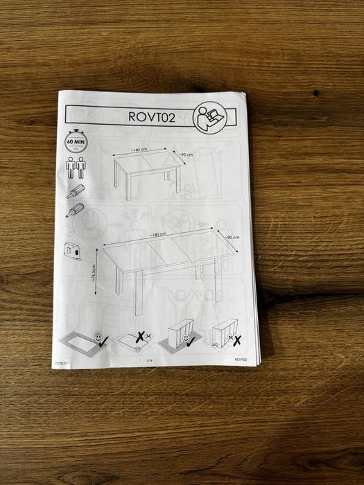 Masa extensibila din material pe baza de lemn