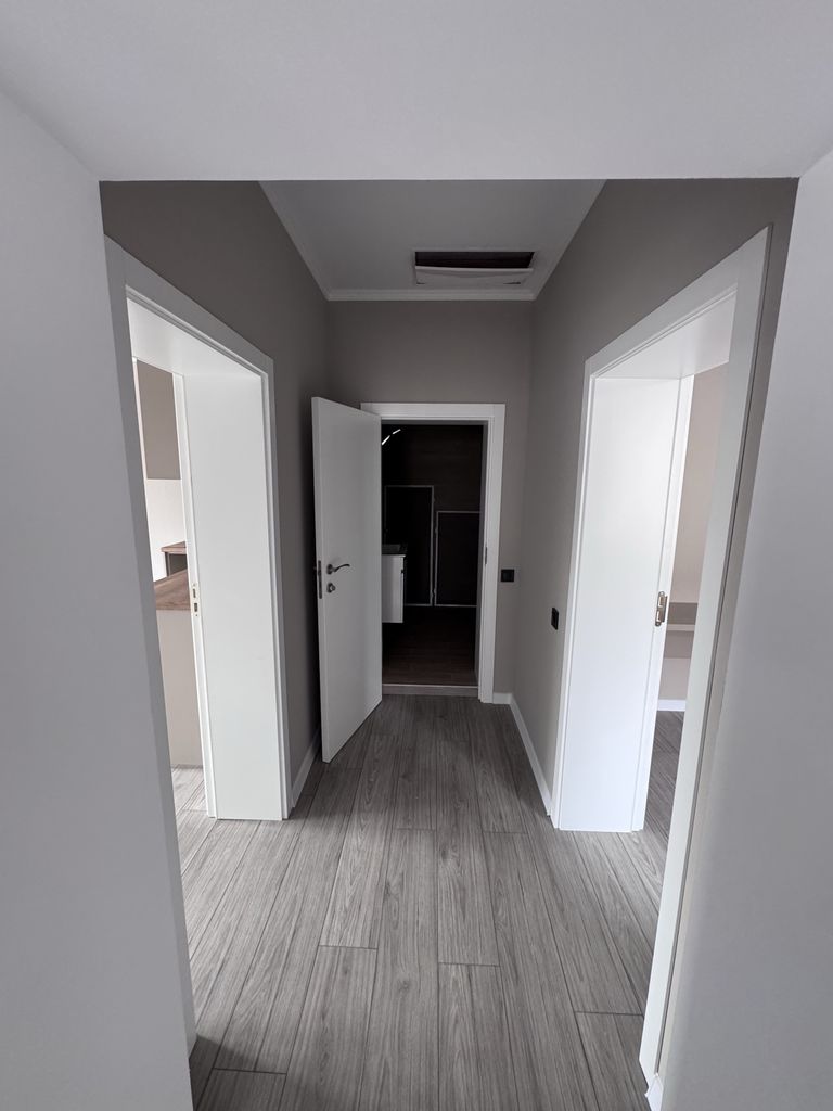 Продава се Едностаен апартамент в Казанлък - 52 кв.м за 1717 €/кв.м - Снимка #3