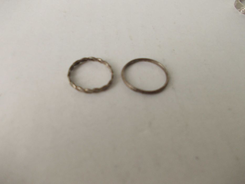2 inele vechi subtiri din argint