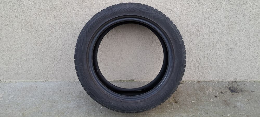 Anvelopa iarna Yokohama 215/50/17