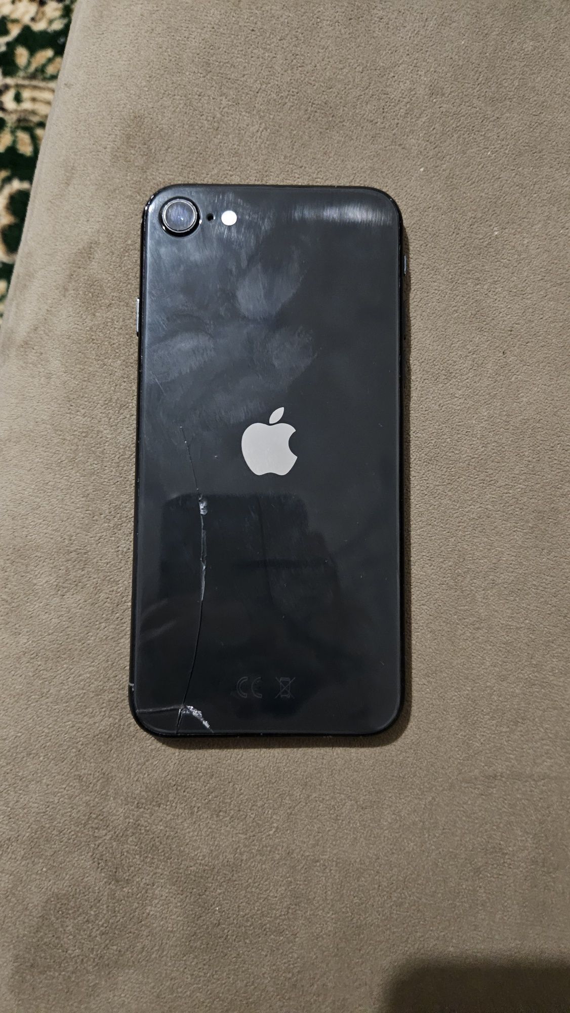 Apple iPhone SE 2020