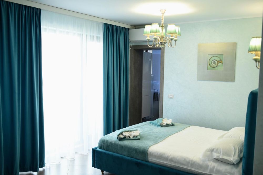 Studio - Premium Lux