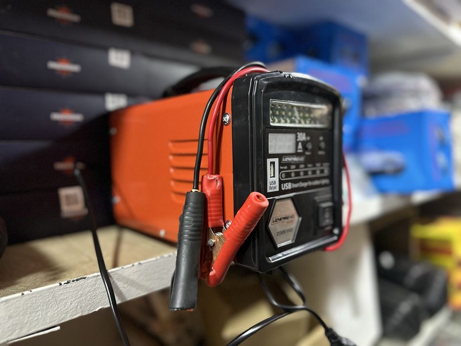 Аккумлуятор зарядчик