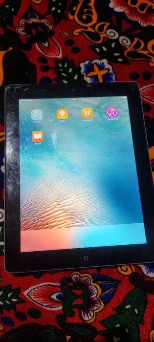 iPad 64 gb сотилади