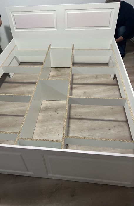 Pat dormitor Roma, Alb