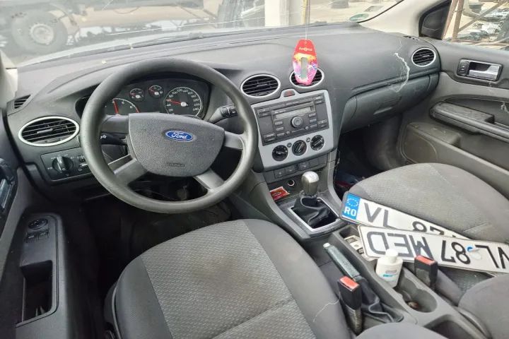 bara fata capota trager calandru armatura caseta de directie  far parasolar stanga dreapta  Ford Focus 2 motor 1.6 benzina HWDA