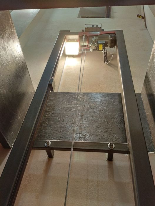 Lift exterior/interior cu telecomanda