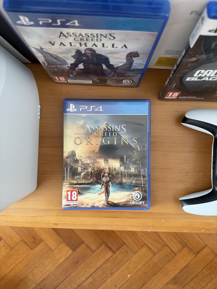 Чисто нов Playstation 5. Още в гаранция с Игри и Playstation+