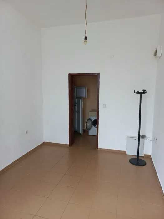Продава се Едностаен апартамент в София, Полигона - 30 кв.м за 1156 €/кв.м - Снимка #2