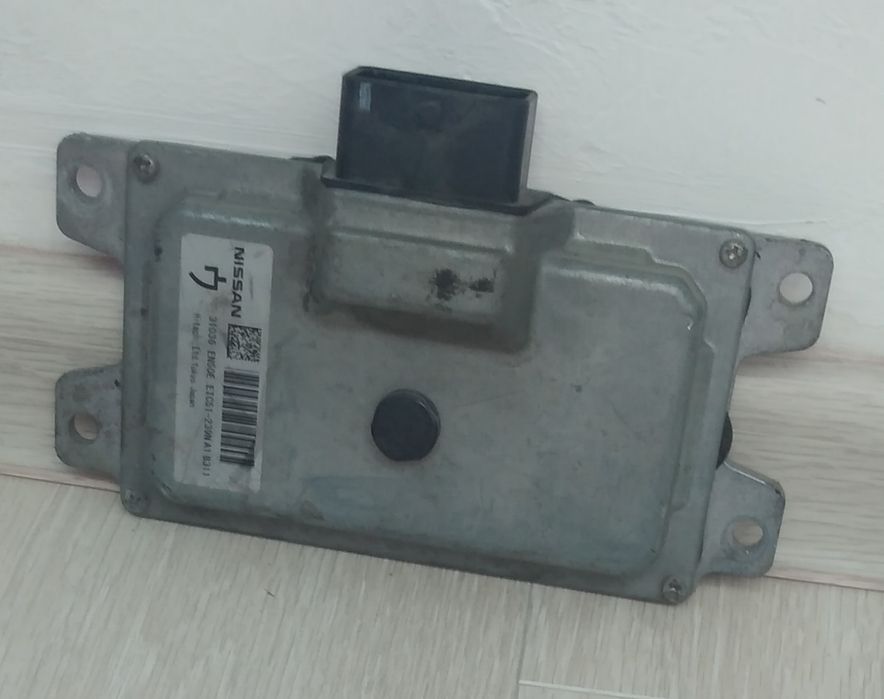 Запчасти на Nissan Qashqai J10