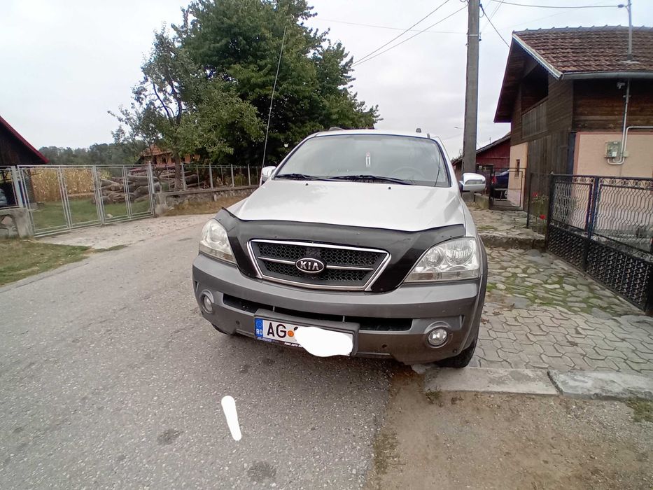 Vând  Kia Sorento