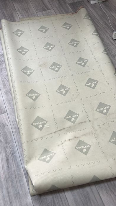 Одам даром ленолим вмести с плинтусами