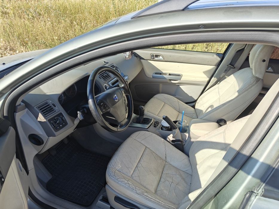 Vând Volvo v50 an 2007