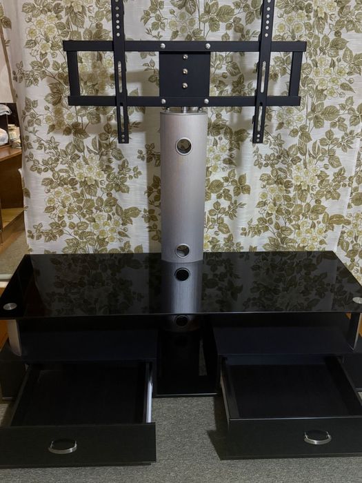 Продам Тв тумба с ящиками новая