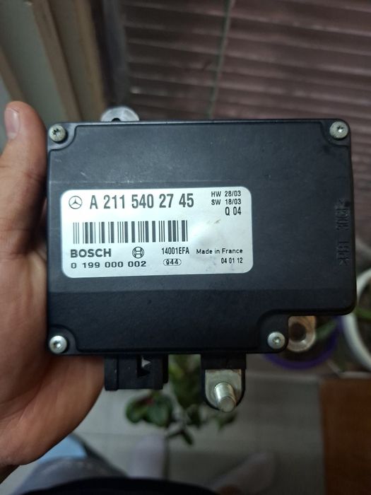 Battery Control Module за Mercedes-Benz W211.