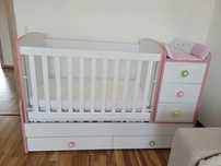Patut  Pufinas bebe cu balansoar, transformabil in camera juniori, Alb