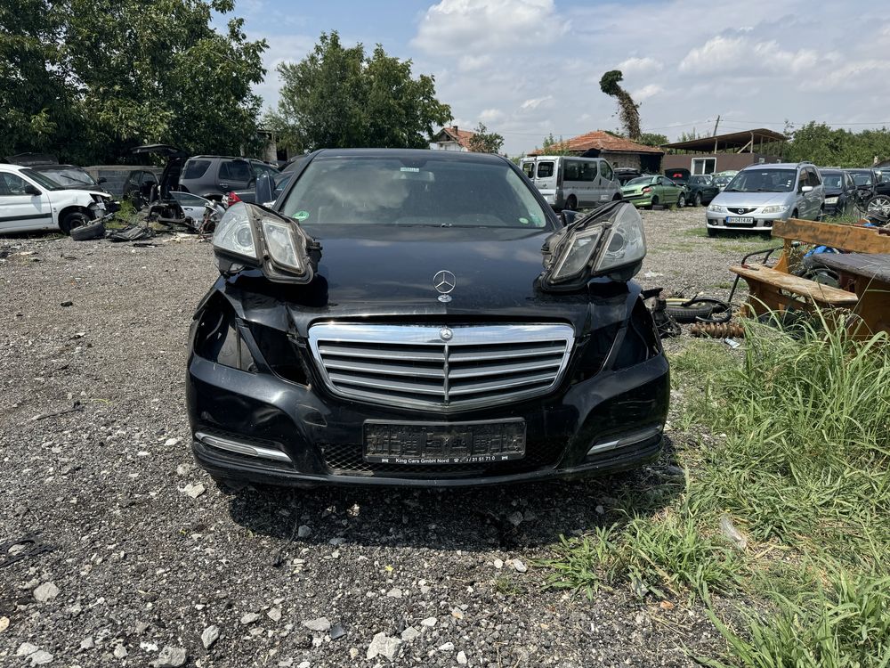 Мерцедес W212 2.2 дизел 2012 Г само на части