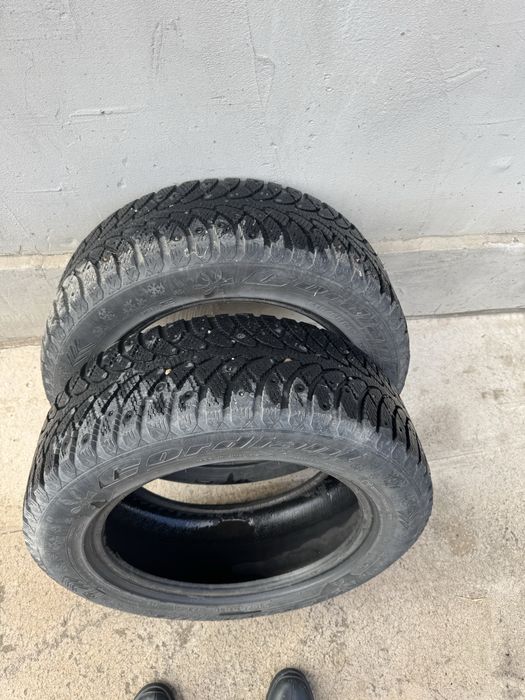 Зимние шины 215/55/16